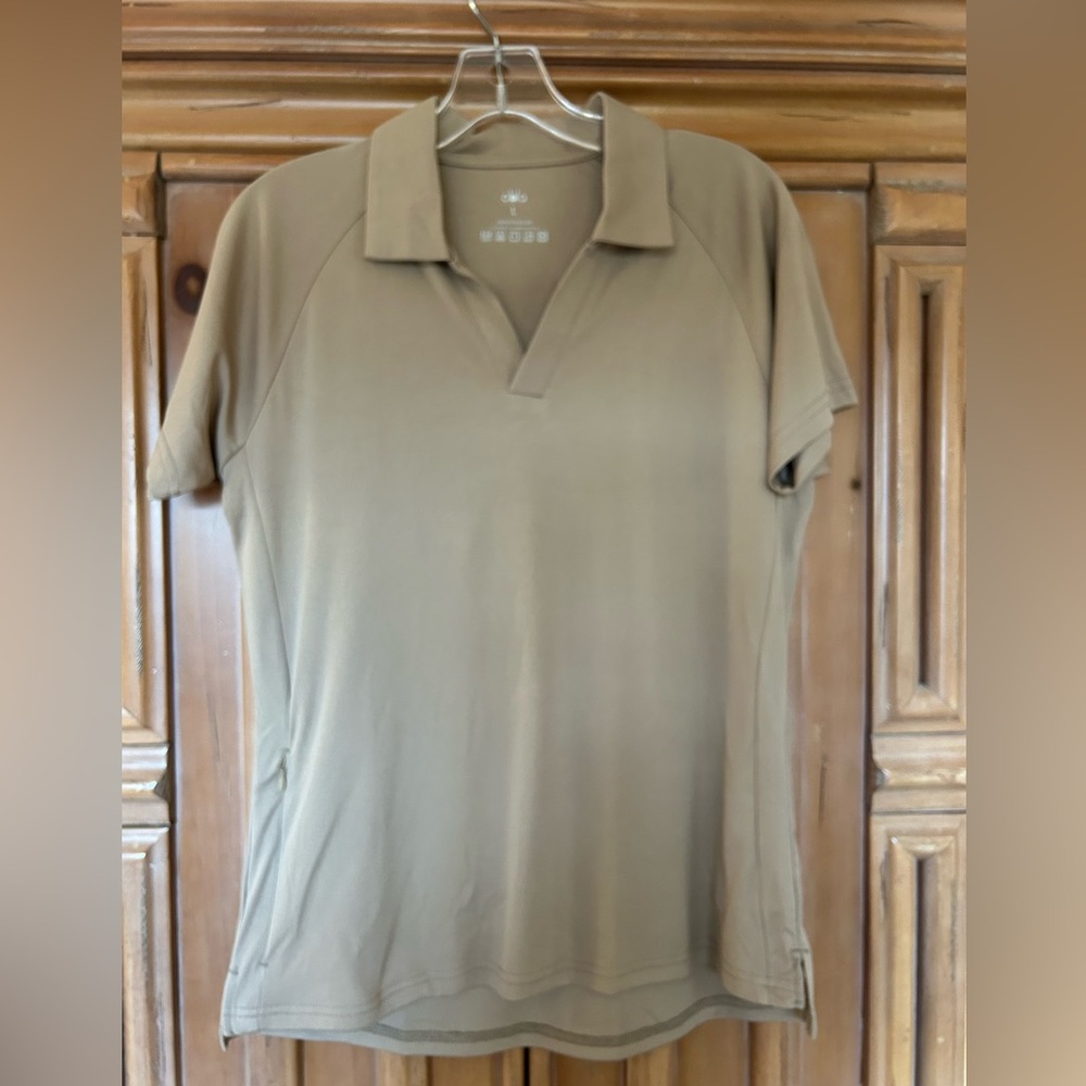 Obla beige short sleeve collared shirt, NWOT, size L